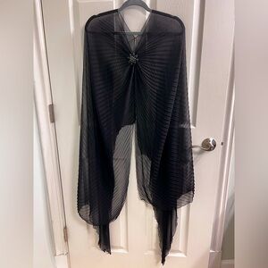 St. John Sheer Silk Chiffon Cape /‎ Poncho